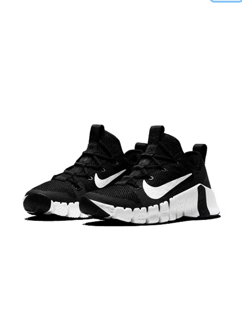 NIKE Women's Free Metcon 3 Training Sneakers from Finish Line Black/White SZ 9